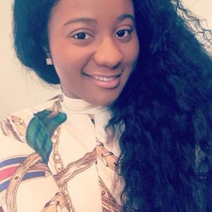 Meet your Posher, Brittney